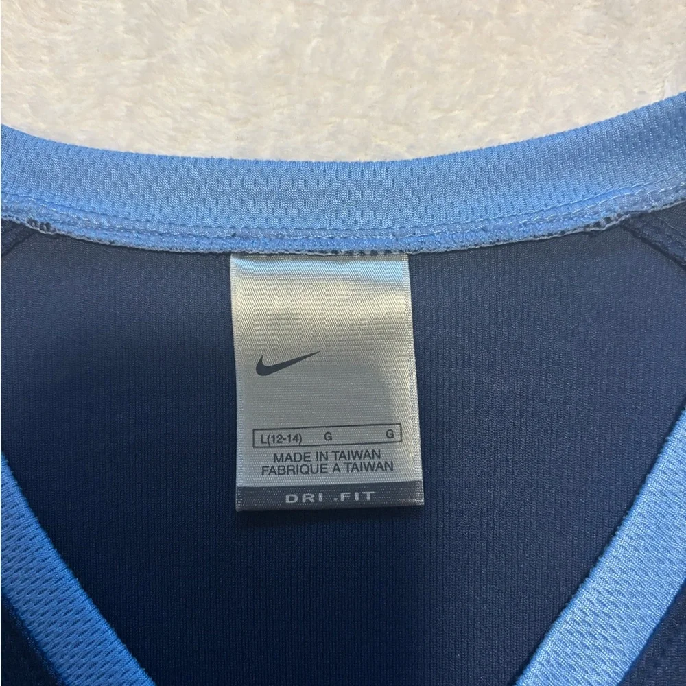 Nike Dri Fit Long Sleeve - Picture 3 of 5